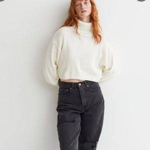 NWOT H&M Turtleneck Cropped Sweater